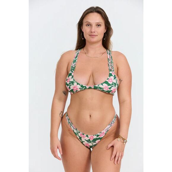 Benoa Andy Top - Waikiki NWT SIZE M L XL - Picture 5 of 6